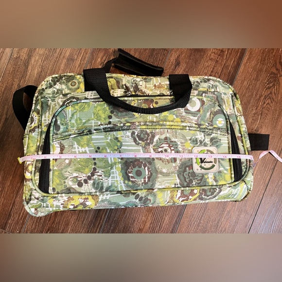 Volcano duffle, gym, overnight, or travel bag. In like new condition! Green. - Picture 14 of 16